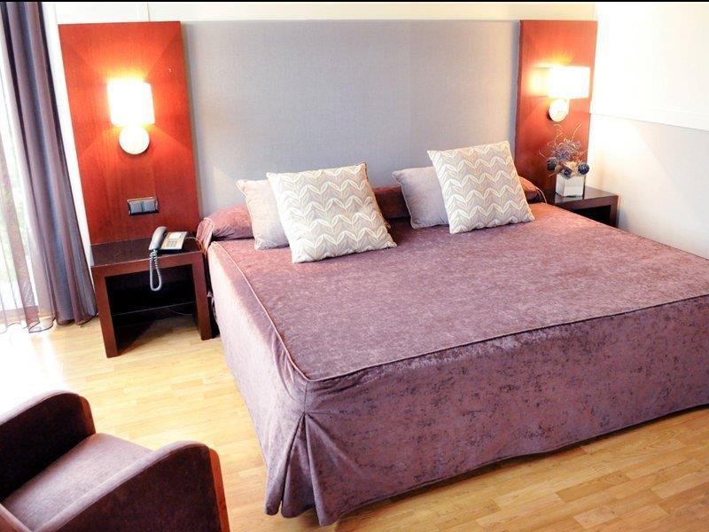 Catalonia Gran Hotel Verdi Sabadell Phòng bức ảnh